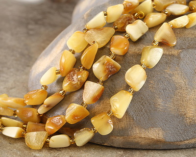 Honey Amber Nugget 7-10x10-15mm