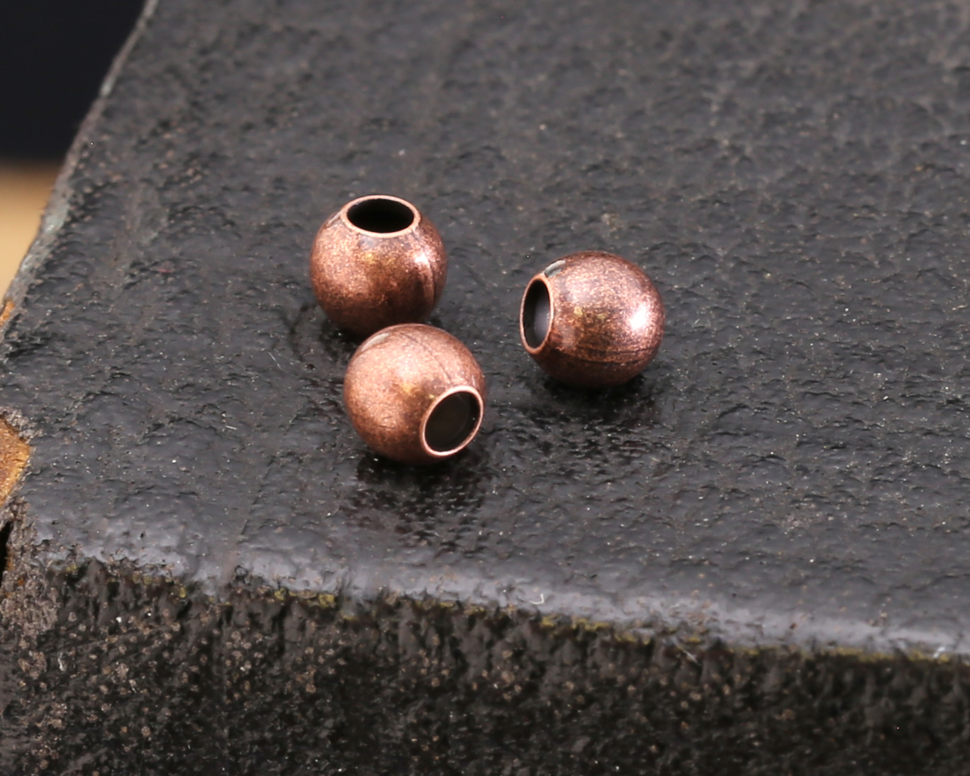 4mm Solid Copper Hollow Round Beads – 1.0mm Hole, High-Polish Finish For Jewelry Making