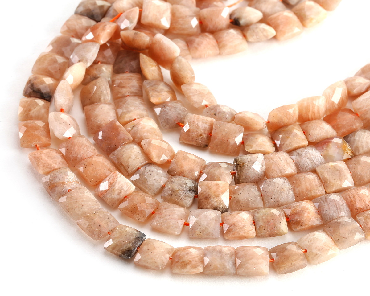 Peach Moonstone (A) Microfaceted Square 8mm