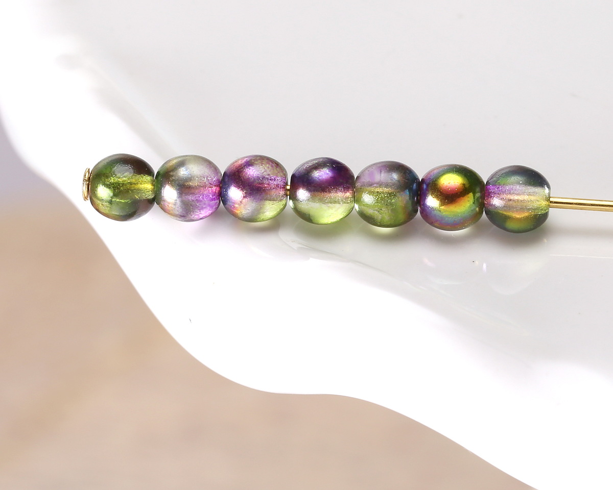 Czech Glass African Violet Druk 4mm