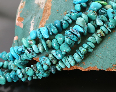 Hubei Turquoise (A) Chips 2-4x4-10mm