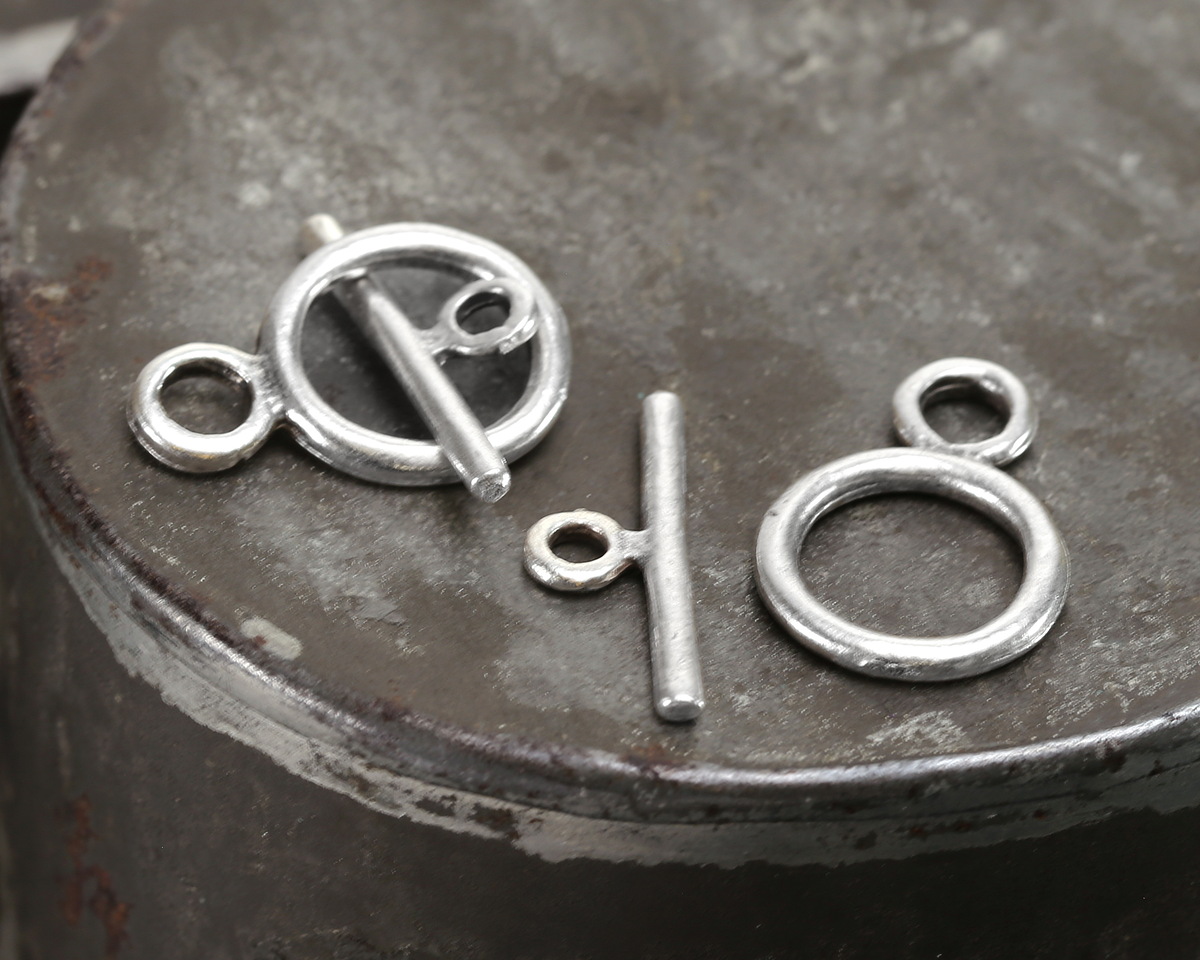 Mykonos Antique Silver (plated) Toggle Clasp 21x14mm, 21mm Bar