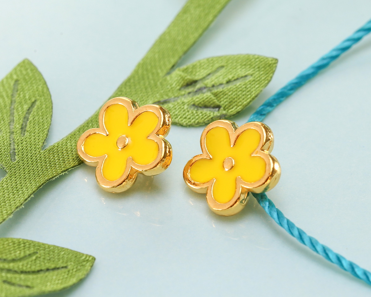 24K Gold (plated) Yellow Enamel Daisy Button 10mm