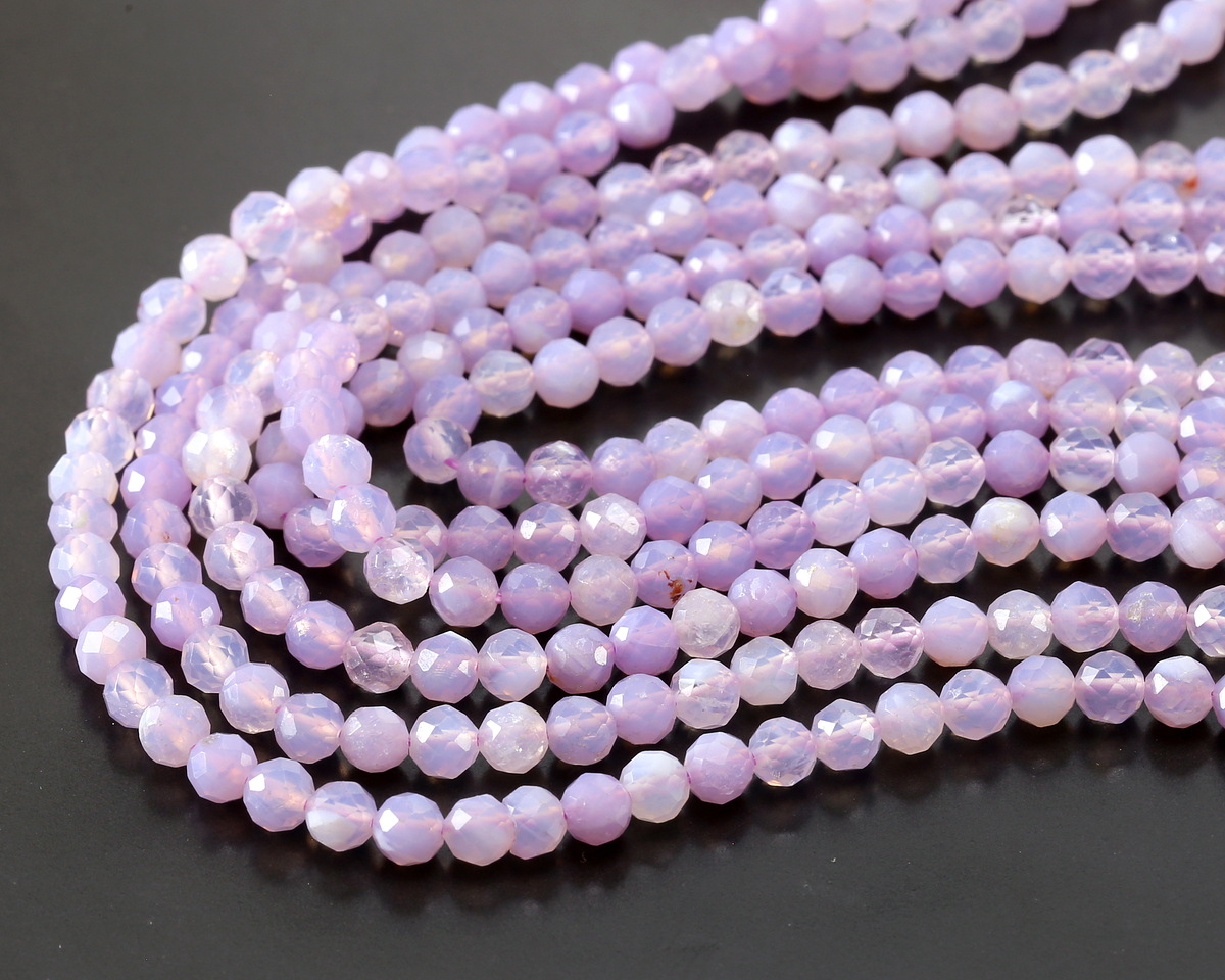 Lavender Moon Quartz (AA) Microfaceted Round 4mm