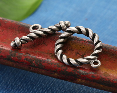 Antique Silver Finish Roped Toggle Clasp 24x19mm, 27mm Bar