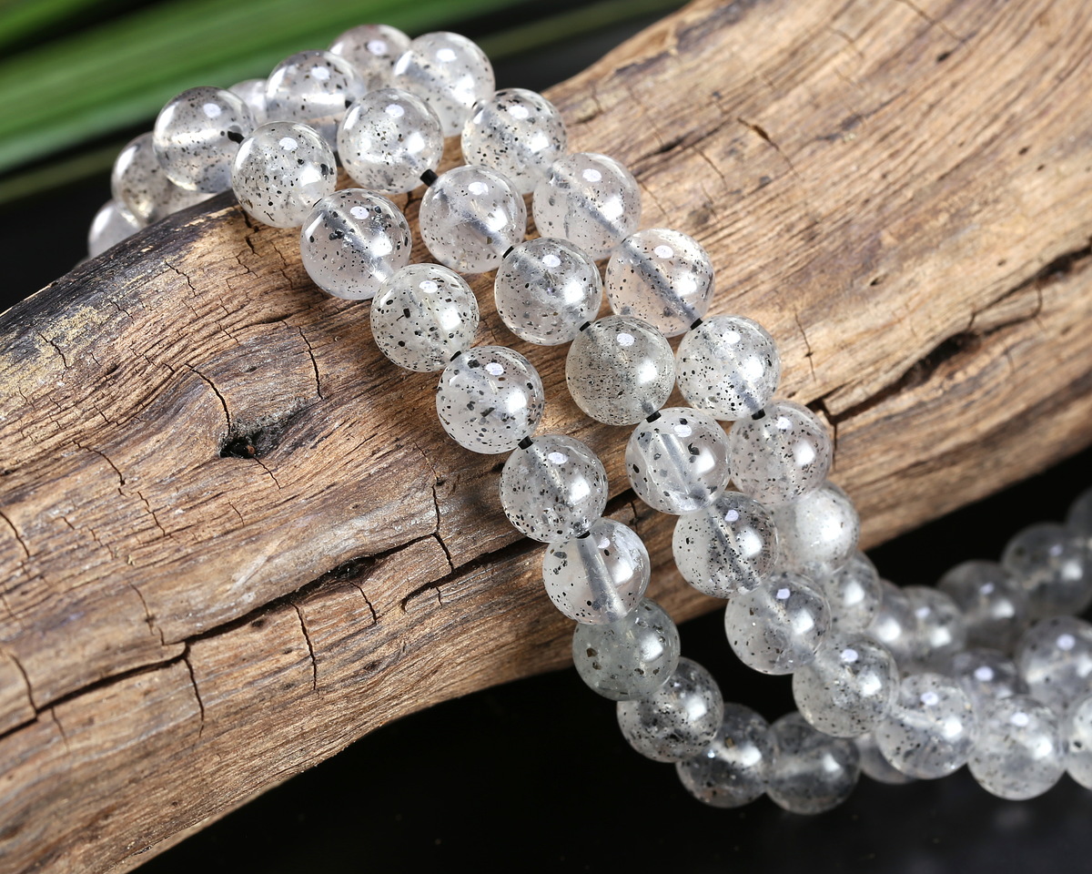 Black Mica In Tourmalinated Quartz Round 8mm