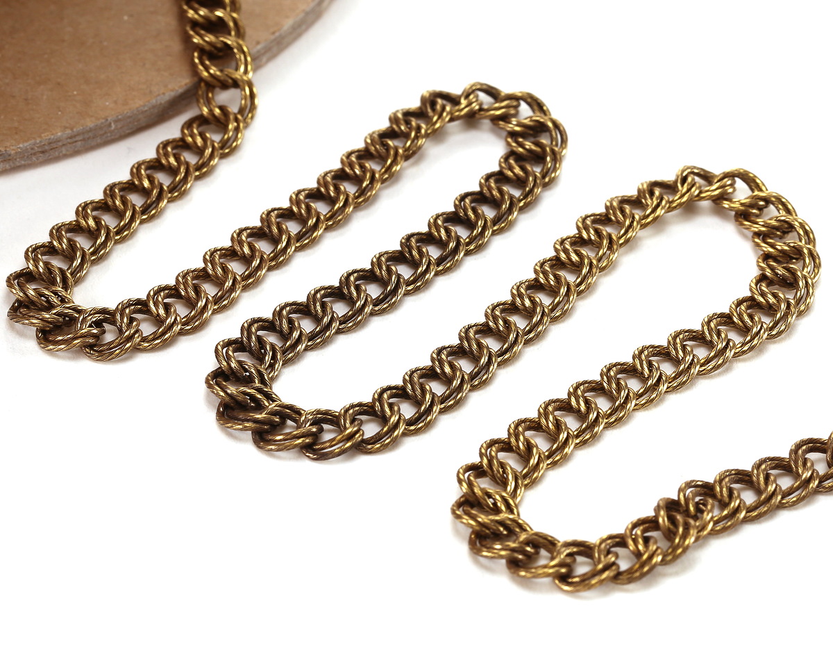 Antique Gold Finish Etched Large Parallel Curb Chain