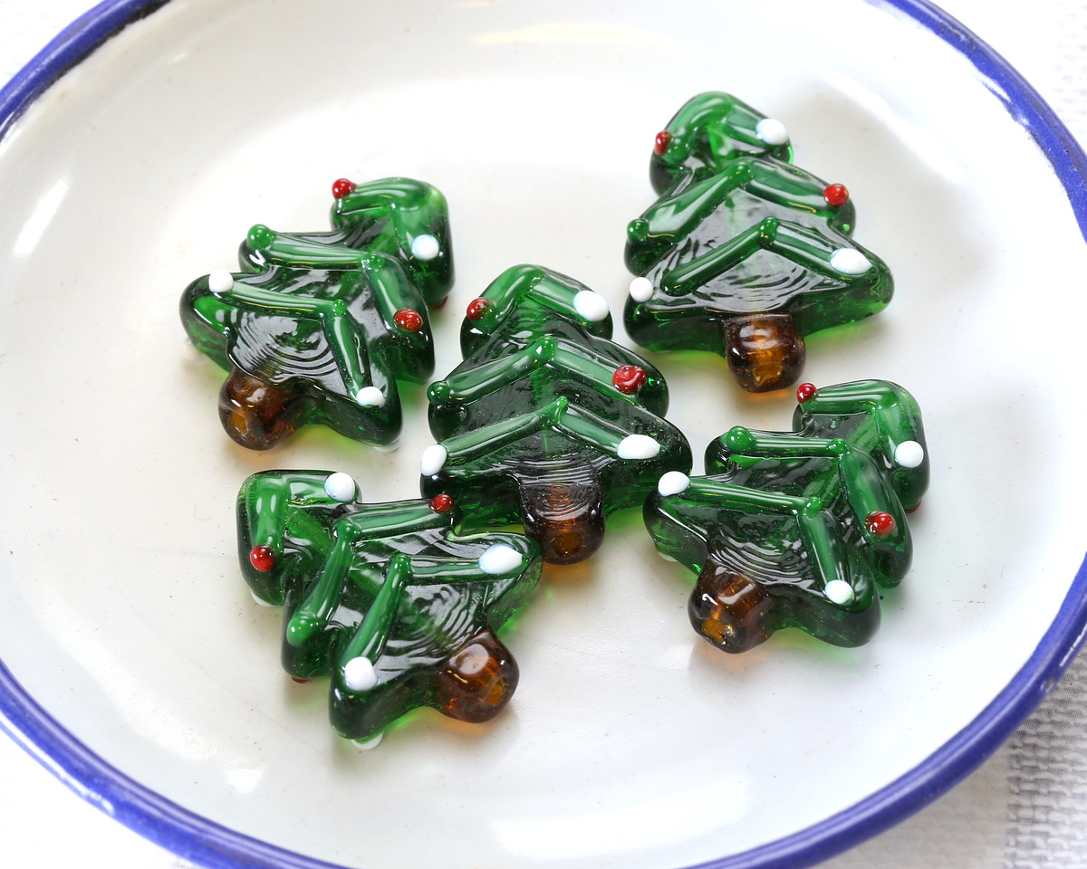 Christmas Tree Lampwork Glass Focal Bead 19-20x26mm