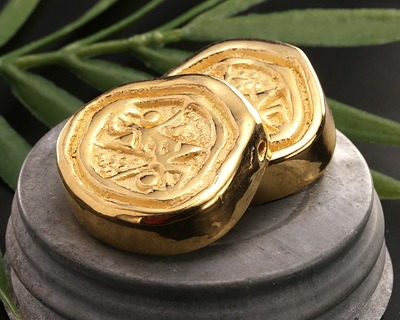 Mykonos Metalized Ceramic Gold Large Carved Focal 40mm