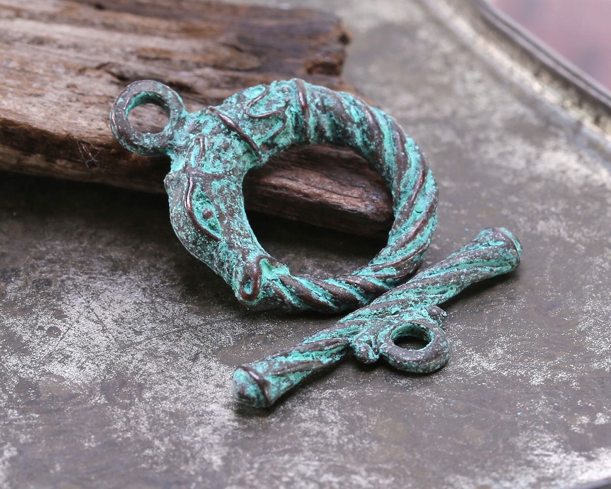 Mykonos Copper (plated) Patina Dragon Toggle Clasp 21x28mm, 32mm Bar