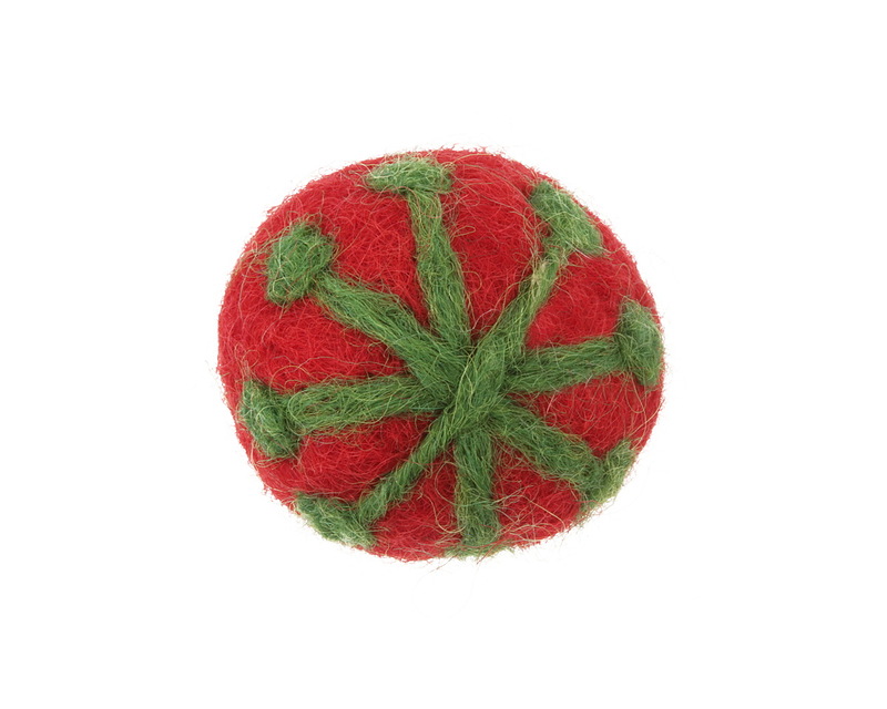 Leaf Green Snowflake on Ruby Felt Round 30mm