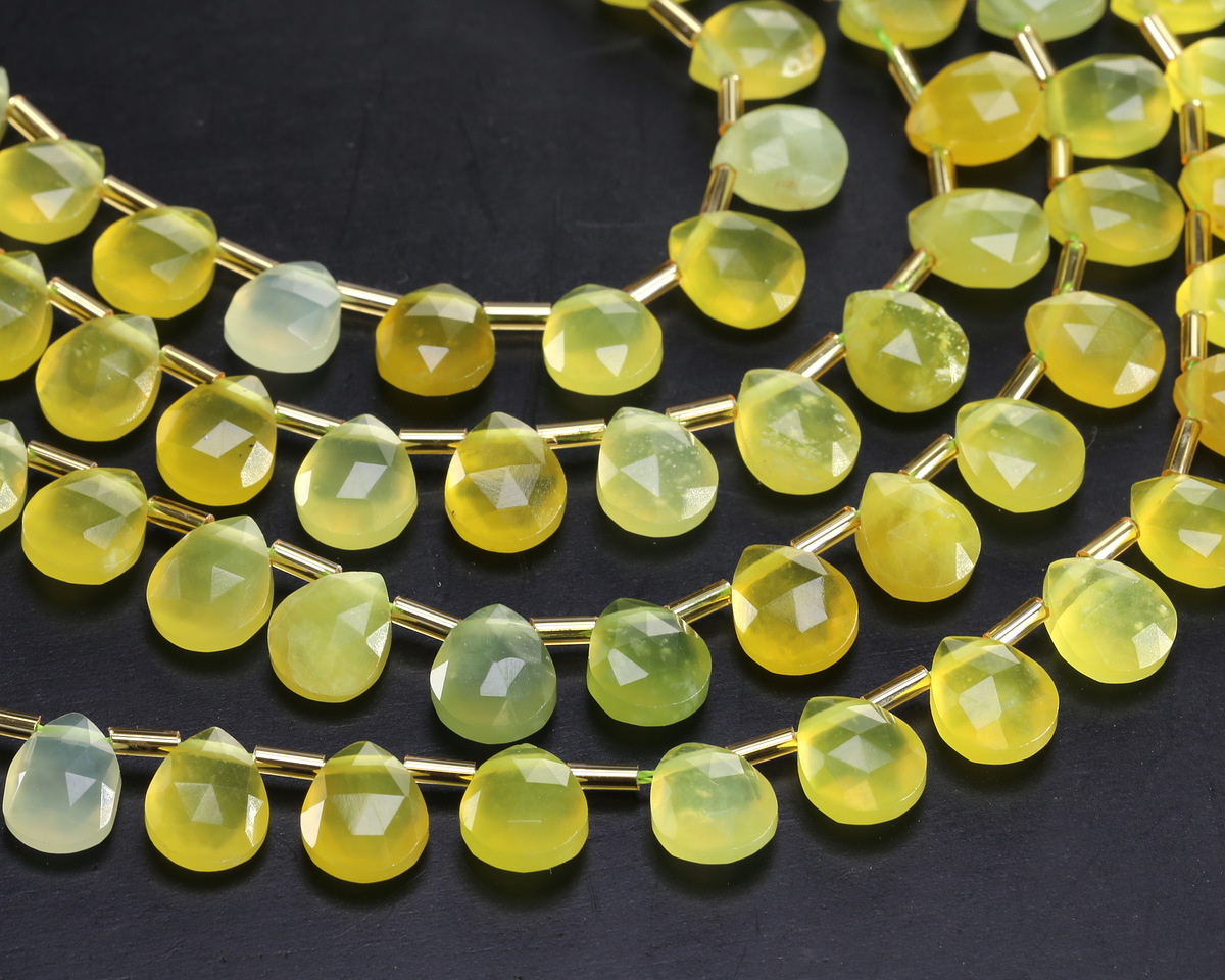 Serpentine (natural) Microfaceted Teardrop 8x10mm
