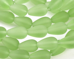Peridot Beach-Style Glass Teardrop Round 17x10mm