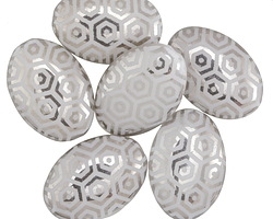Czech Glass Laser Etched Honeycomb on Silver Oval 20x14mm