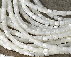 Mother of Pearl Short Tube 3.5mm