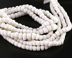 Java Glass White Graduated Gooseberry Beads 3-6x4-6mm