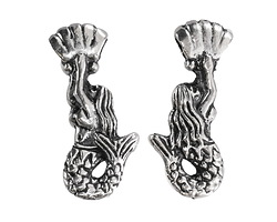 Mykonos Antique Silver (plated) Mermaid Holding Seashell Charm 30x15mm