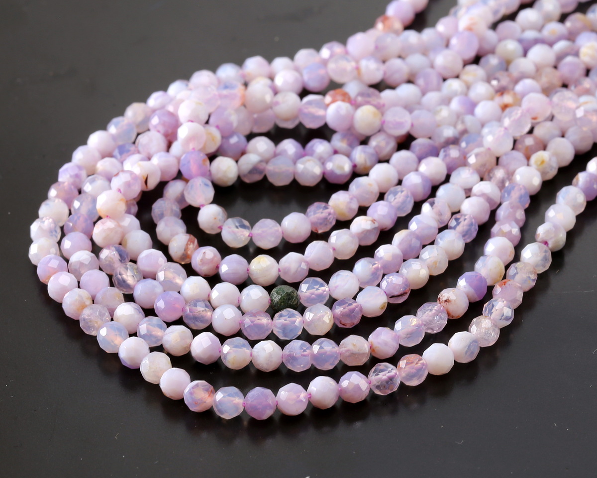 Flower Lavender Moon Quartz Microfaceted Round 4mm