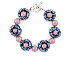 Crescent Cuddles Bracelet Pattern