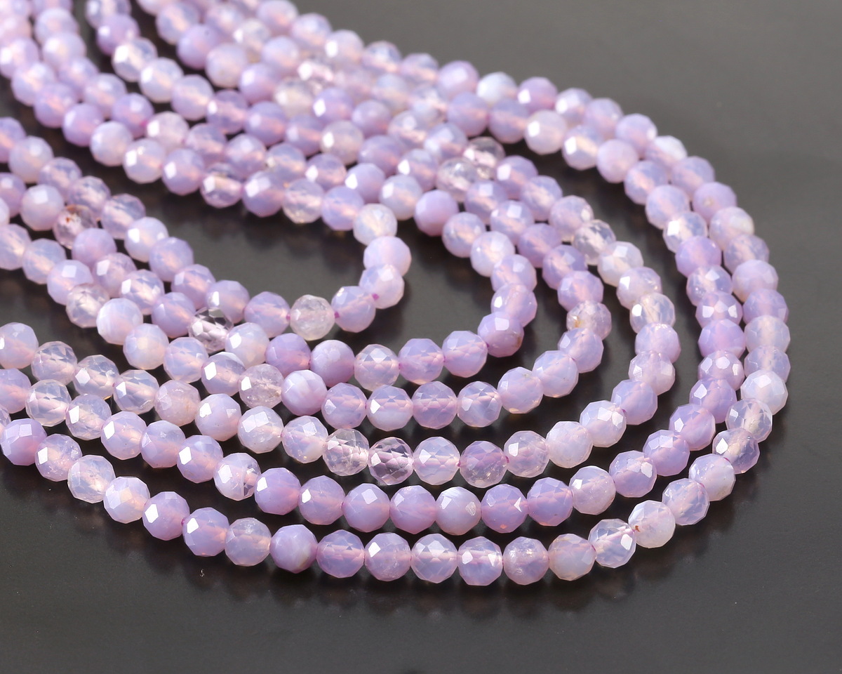 Lavender Moon Quartz (AA) Microfaceted Round 4mm