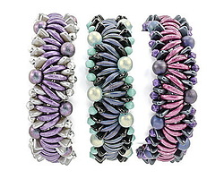 Winding Current Bracelet Pattern for CzechMates