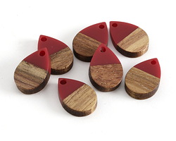 Walnut Wood & Cherry Resin Teardrop Focal 11x17mm