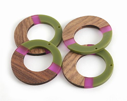 Walnut Wood & Raspberry Bush Resin Gypsy Hoop Focal 49mm